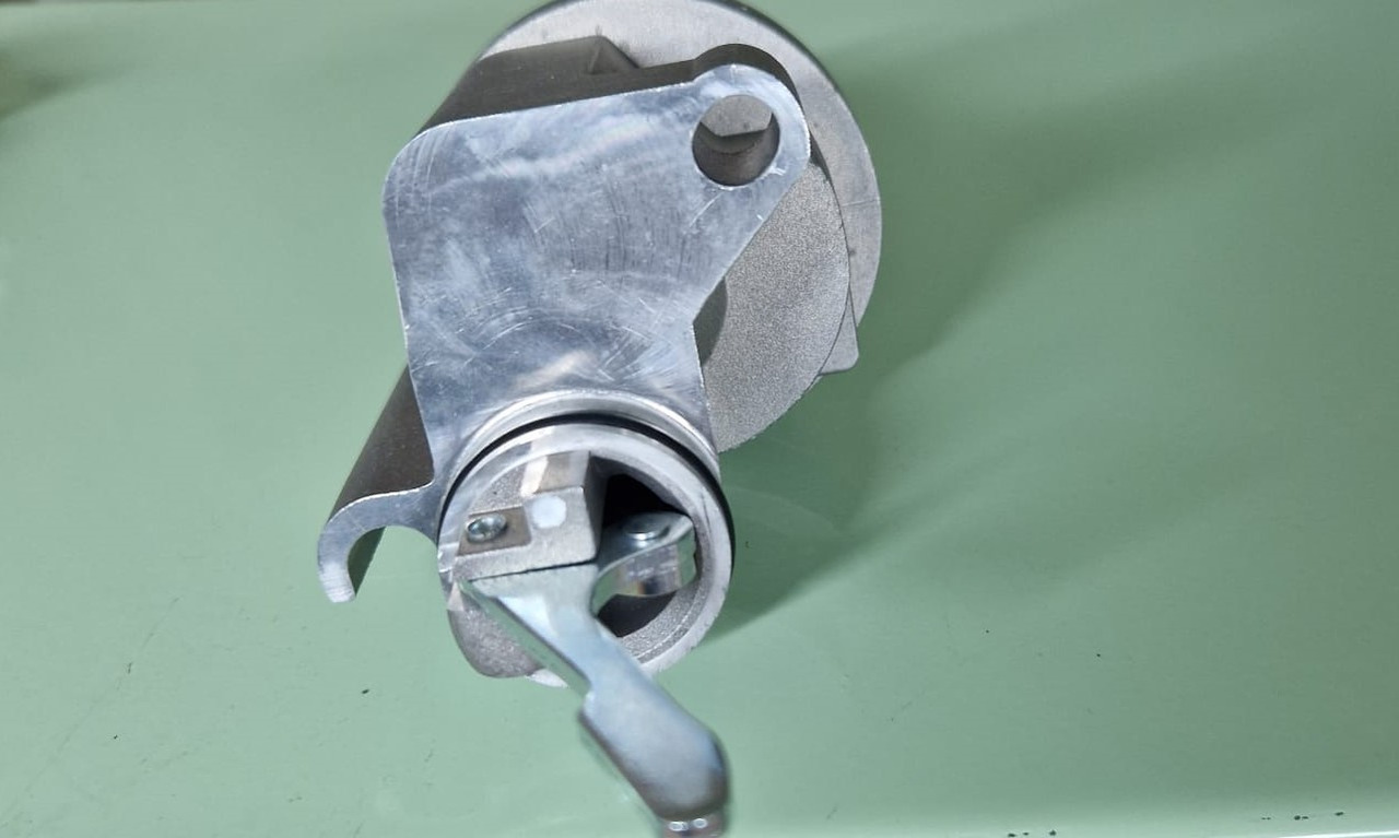 DEUTZ Bobina de oprire 12 V Deutz 4513018 - Rezervni dijelovi za Građevinski strojevi: slika DEUTZ Bobina de oprire 12 V Deutz 4513018 - Rezervni dijelovi za Građevinski strojevi DEUTZ Bobina de oprire 12 V Deutz 4513018 - Rezervni dijelovi za Građevinski strojevi: slika DEUTZ Bobina de oprire 12 V Deutz 4513018 - Rezervni dijelovi za Građevinski strojevi