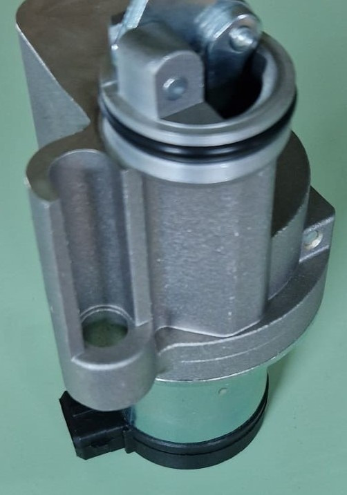 DEUTZ Solenoid 04513018 - Rezervni dijelovi za Građevinski strojevi: slika DEUTZ Solenoid 04513018 - Rezervni dijelovi za Građevinski strojevi DEUTZ Solenoid 04513018 - Rezervni dijelovi za Građevinski strojevi: slika DEUTZ Solenoid 04513018 - Rezervni dijelovi za Građevinski strojevi
