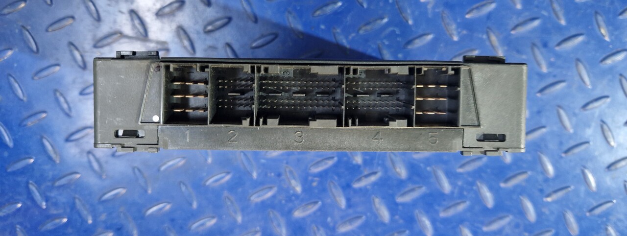 MERCEDES-BENZ Control Device Actros Mp4 CPC3 A0044464702 - Rezervni dijelovi za Drugi strojevi: slika MERCEDES-BENZ Control Device Actros Mp4 CPC3 A0044464702 - Rezervni dijelovi za Drugi strojevi MERCEDES-BENZ Control Device Actros Mp4 CPC3 A0044464702 - Rezervni dijelovi za Drugi strojevi: slika MERCEDES-BENZ Control Device Actros Mp4 CPC3 A0044464702 - Rezervni dijelovi za Drugi strojevi