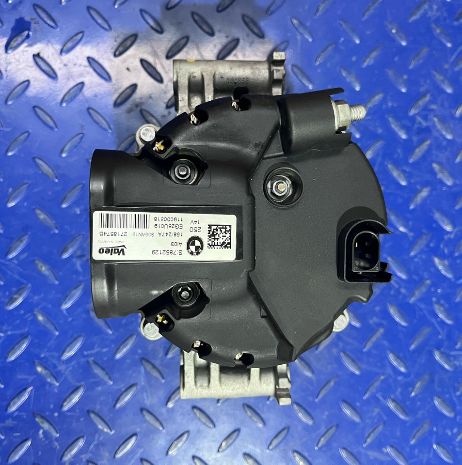 Valeo BMW 7852129 - Alternator: slika Valeo BMW 7852129 - Alternator Valeo BMW 7852129 - Alternator: slika Valeo BMW 7852129 - Alternator