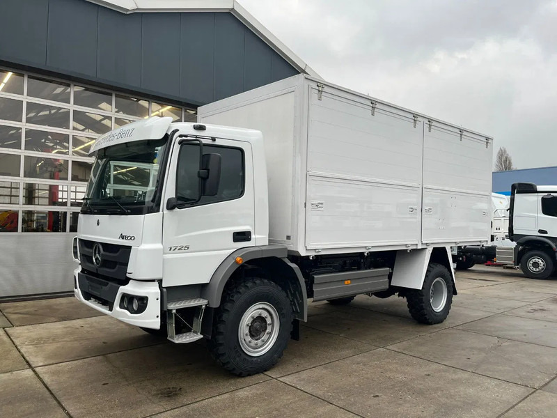 Mercedes-Benz Atego 1725 A 4x4 Service Truck - Kamion: slika Mercedes-Benz Atego 1725 A 4x4 Service Truck - Kamion Mercedes-Benz Atego 1725 A 4x4 Service Truck - Kamion: slika Mercedes-Benz Atego 1725 A 4x4 Service Truck - Kamion
