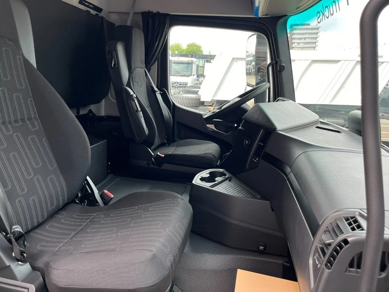 Interior photo 3: Novi Kiper Mercedes-Benz Arocs 4140 K 8x4 Meiller tipper (15 units)
