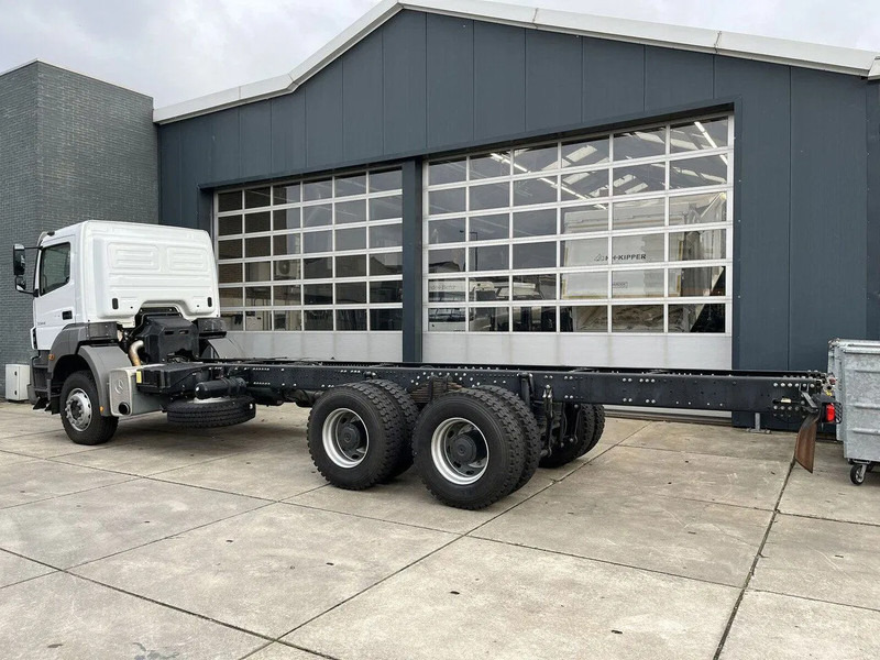 Mercedes-Benz Axor 3344 6x4 Chassis Cabin - Kamion-šasija: slika Mercedes-Benz Axor 3344 6x4 Chassis Cabin - Kamion-šasija Mercedes-Benz Axor 3344 6x4 Chassis Cabin - Kamion-šasija: slika Mercedes-Benz Axor 3344 6x4 Chassis Cabin - Kamion-šasija