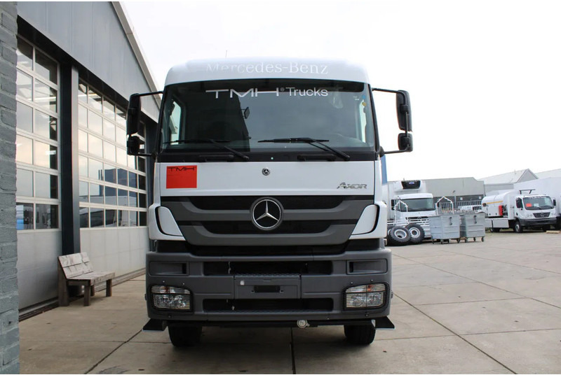 Mercedes-Benz Axor 3344 K 6x4 Tipper Truck - Kiper: slika Mercedes-Benz Axor 3344 K 6x4 Tipper Truck - Kiper Mercedes-Benz Axor 3344 K 6x4 Tipper Truck - Kiper: slika Mercedes-Benz Axor 3344 K 6x4 Tipper Truck - Kiper
