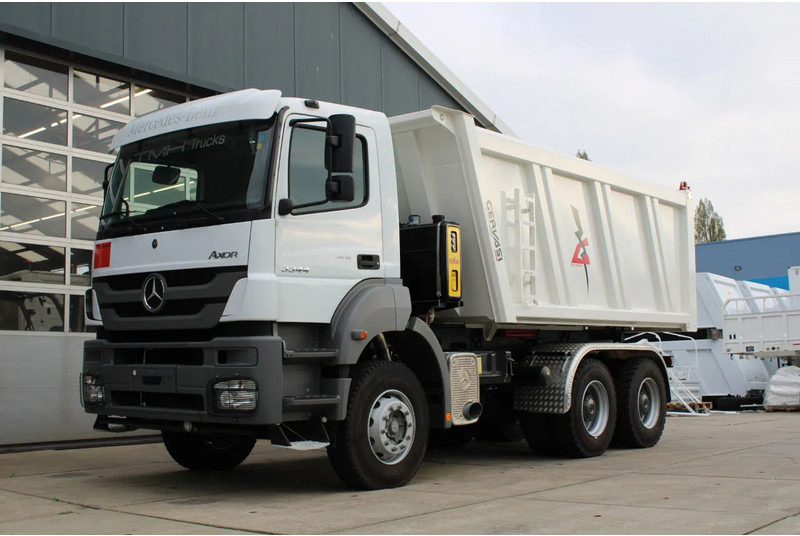 Mercedes-Benz Axor 3344 K 6x4 Tipper Truck - Kiper: slika Mercedes-Benz Axor 3344 K 6x4 Tipper Truck - Kiper Mercedes-Benz Axor 3344 K 6x4 Tipper Truck - Kiper: slika Mercedes-Benz Axor 3344 K 6x4 Tipper Truck - Kiper