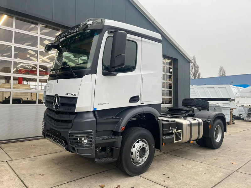 Mercedes-Benz Actros 2045 S 4x2 Tractor Head - Tegljač: slika Mercedes-Benz Actros 2045 S 4x2 Tractor Head - Tegljač Mercedes-Benz Actros 2045 S 4x2 Tractor Head - Tegljač: slika Mercedes-Benz Actros 2045 S 4x2 Tractor Head - Tegljač