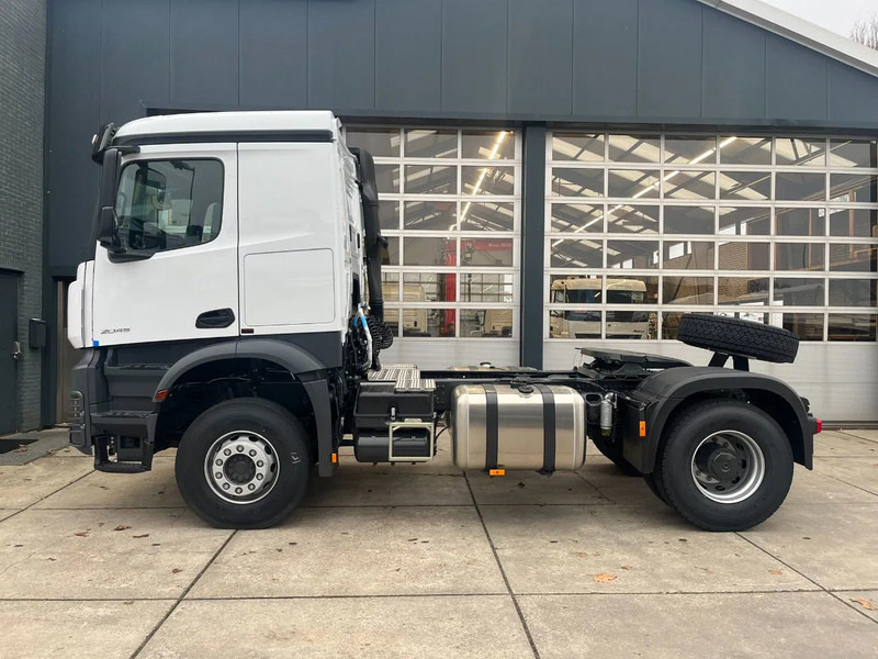 Mercedes-Benz Actros 2045 S 4x2 Tractor Head - Tegljač: slika Mercedes-Benz Actros 2045 S 4x2 Tractor Head - Tegljač Mercedes-Benz Actros 2045 S 4x2 Tractor Head - Tegljač: slika Mercedes-Benz Actros 2045 S 4x2 Tractor Head - Tegljač
