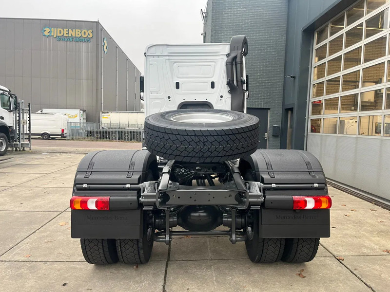 Mercedes-Benz Actros 2045 S 4x2 Tractor Head - Tegljač: slika Mercedes-Benz Actros 2045 S 4x2 Tractor Head - Tegljač Mercedes-Benz Actros 2045 S 4x2 Tractor Head - Tegljač: slika Mercedes-Benz Actros 2045 S 4x2 Tractor Head - Tegljač