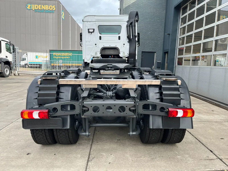 Mercedes-Benz Actros 3340 S 6x4 Tractor Head - Tegljač: slika Mercedes-Benz Actros 3340 S 6x4 Tractor Head - Tegljač Mercedes-Benz Actros 3340 S 6x4 Tractor Head - Tegljač: slika Mercedes-Benz Actros 3340 S 6x4 Tractor Head - Tegljač