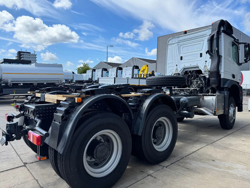 Mercedes-Benz Arocs 4058 AS 6x6 Tractor Head 180T Push Pull EURO-3 - Tegljač: slika Mercedes-Benz Arocs 4058 AS 6x6 Tractor Head 180T Push Pull EURO-3 - Tegljač Mercedes-Benz Arocs 4058 AS 6x6 Tractor Head 180T Push Pull EURO-3 - Tegljač: slika Mercedes-Benz Arocs 4058 AS 6x6 Tractor Head 180T Push Pull EURO-3 - Tegljač