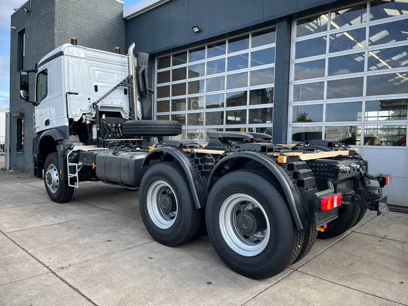 Mercedes-Benz Arocs 4058 AS 6x6 Tractor Head 180T Push Pull EURO-5 - Tegljač: slika Mercedes-Benz Arocs 4058 AS 6x6 Tractor Head 180T Push Pull EURO-5 - Tegljač Mercedes-Benz Arocs 4058 AS 6x6 Tractor Head 180T Push Pull EURO-5 - Tegljač: slika Mercedes-Benz Arocs 4058 AS 6x6 Tractor Head 180T Push Pull EURO-5 - Tegljač
