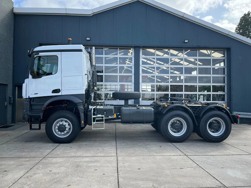 Mercedes-Benz Arocs 4058 AS 6x6 Tractor Head 180T Push Pull EURO-5 - Tegljač: slika Mercedes-Benz Arocs 4058 AS 6x6 Tractor Head 180T Push Pull EURO-5 - Tegljač Mercedes-Benz Arocs 4058 AS 6x6 Tractor Head 180T Push Pull EURO-5 - Tegljač: slika Mercedes-Benz Arocs 4058 AS 6x6 Tractor Head 180T Push Pull EURO-5 - Tegljač