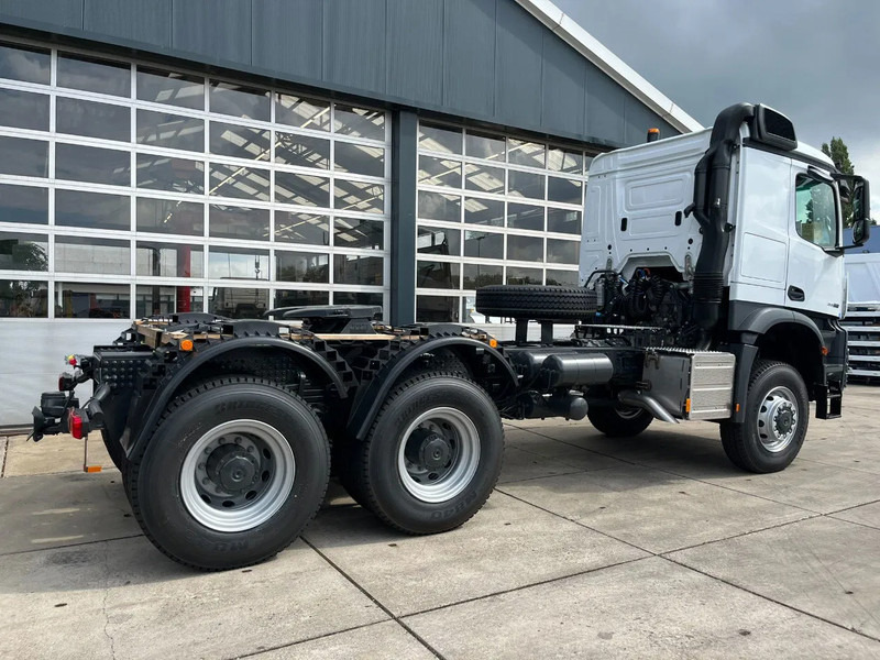 Mercedes-Benz Arocs 4058 AS 6x6 Tractor Head 180T Push Pull (Pre order) - Tegljač: slika Mercedes-Benz Arocs 4058 AS 6x6 Tractor Head 180T Push Pull (Pre order) - Tegljač Mercedes-Benz Arocs 4058 AS 6x6 Tractor Head 180T Push Pull (Pre order) - Tegljač: slika Mercedes-Benz Arocs 4058 AS 6x6 Tractor Head 180T Push Pull (Pre order) - Tegljač