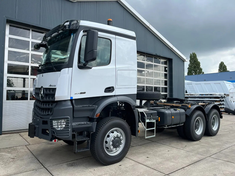 Mercedes-Benz Arocs 4058 AS 6x6 Tractor Head 180T Push Pull (Pre order) - Tegljač: slika Mercedes-Benz Arocs 4058 AS 6x6 Tractor Head 180T Push Pull (Pre order) - Tegljač Mercedes-Benz Arocs 4058 AS 6x6 Tractor Head 180T Push Pull (Pre order) - Tegljač: slika Mercedes-Benz Arocs 4058 AS 6x6 Tractor Head 180T Push Pull (Pre order) - Tegljač