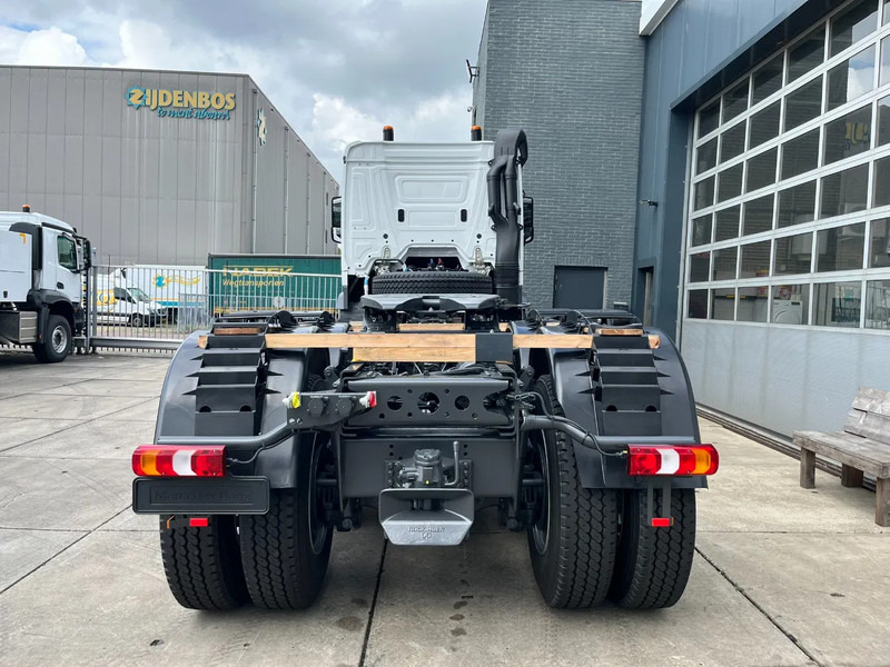 Mercedes-Benz Arocs 4058 AS 6x6 Tractor Head 180T Push Pull (Pre order) - Tegljač: slika Mercedes-Benz Arocs 4058 AS 6x6 Tractor Head 180T Push Pull (Pre order) - Tegljač Mercedes-Benz Arocs 4058 AS 6x6 Tractor Head 180T Push Pull (Pre order) - Tegljač: slika Mercedes-Benz Arocs 4058 AS 6x6 Tractor Head 180T Push Pull (Pre order) - Tegljač