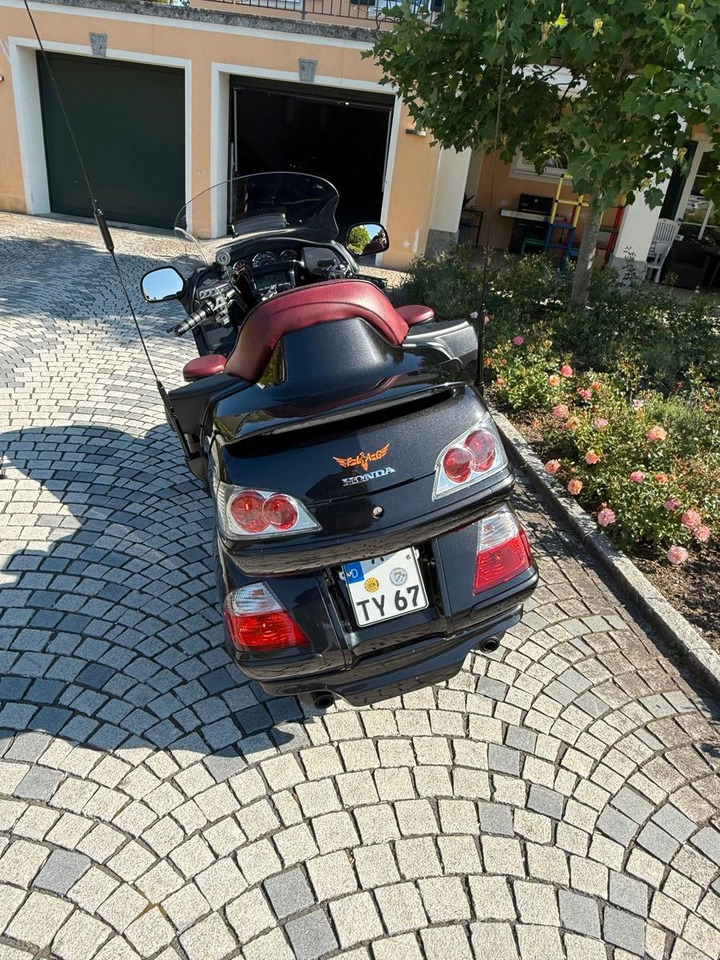 Honda GL1800 SC47*Krossline*Audio*Wilbers*SR Racing - Motocikl: slika Honda GL1800 SC47*Krossline*Audio*Wilbers*SR Racing - Motocikl Honda GL1800 SC47*Krossline*Audio*Wilbers*SR Racing - Motocikl: slika Honda GL1800 SC47*Krossline*Audio*Wilbers*SR Racing - Motocikl