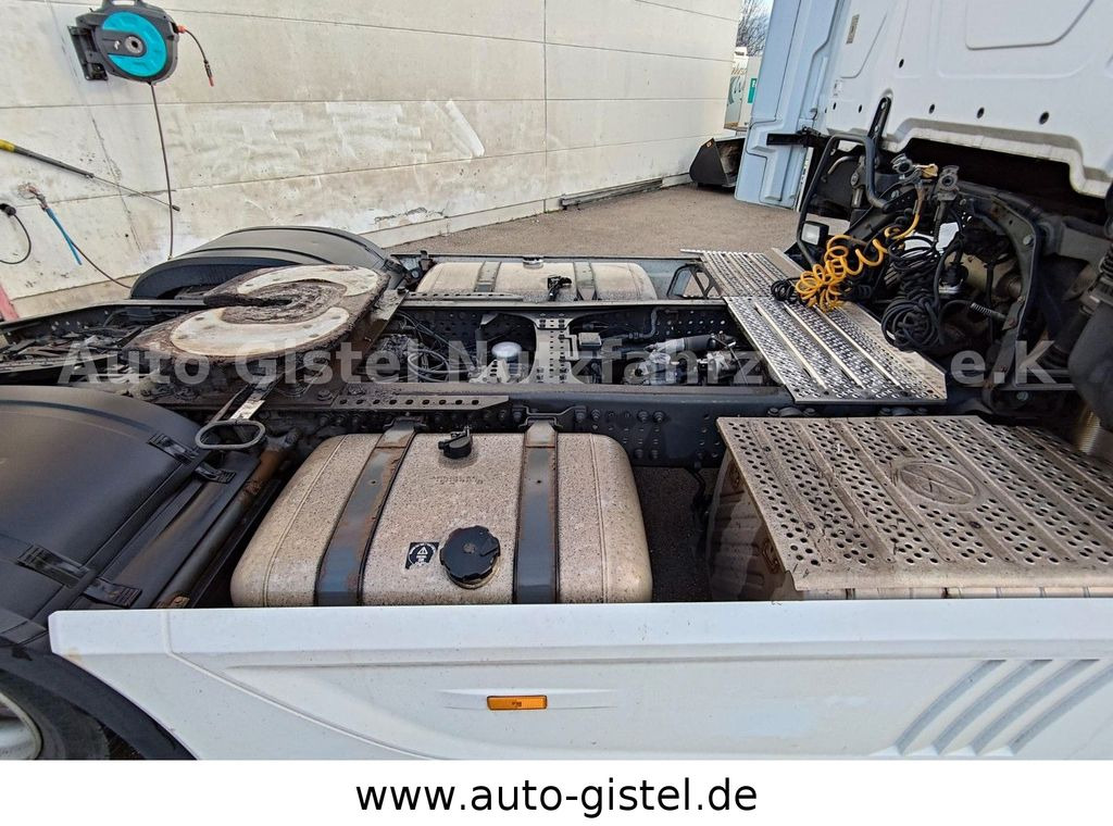 Mercedes-Benz Actros 1845 LS GigaSpace - Tegljač: slika Mercedes-Benz Actros 1845 LS GigaSpace - Tegljač Mercedes-Benz Actros 1845 LS GigaSpace - Tegljač: slika Mercedes-Benz Actros 1845 LS GigaSpace - Tegljač