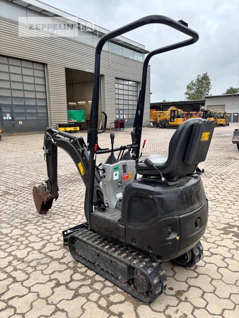 Cat 300.9D - Mini bager: slika Cat 300.9D - Mini bager Cat 300.9D - Mini bager: slika Cat 300.9D - Mini bager