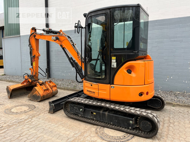 Cat 303.5ECR - Mini bager: slika Cat 303.5ECR - Mini bager Cat 303.5ECR - Mini bager: slika Cat 303.5ECR - Mini bager