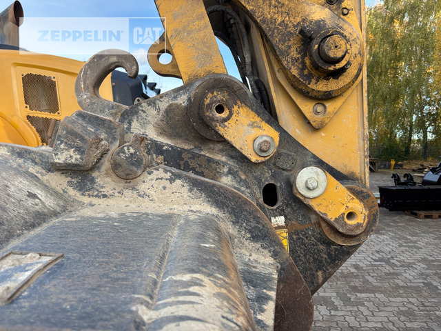 Bager gusjeničar Cat 330-07: slika Bager gusjeničar Cat 330-07 Bager gusjeničar Cat 330-07: slika Bager gusjeničar Cat 330-07