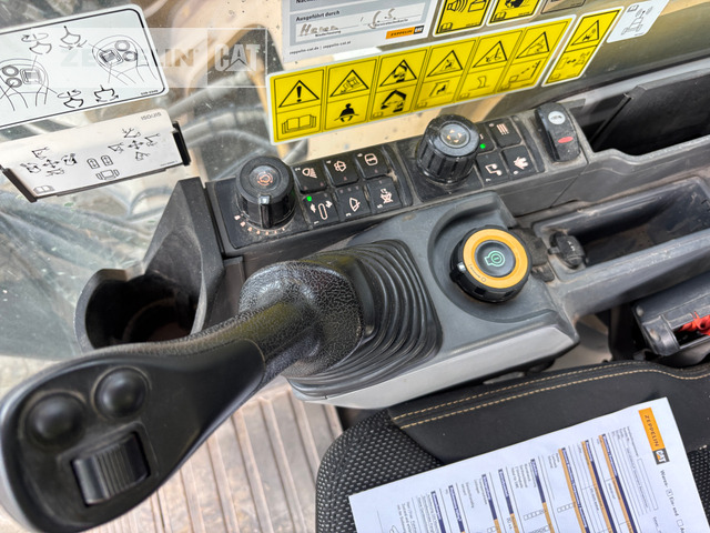 Bager gusjeničar Cat 330-07: slika Bager gusjeničar Cat 330-07 Bager gusjeničar Cat 330-07: slika Bager gusjeničar Cat 330-07