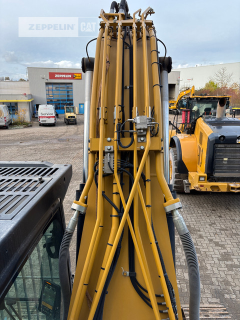 Bager gusjeničar Cat 330-07: slika Bager gusjeničar Cat 330-07 Bager gusjeničar Cat 330-07: slika Bager gusjeničar Cat 330-07