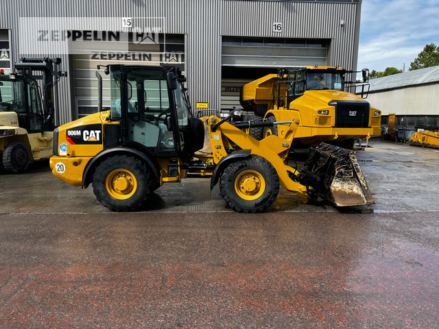 Cat 906M - Utovarivač na kotačima: slika Cat 906M - Utovarivač na kotačima Cat 906M - Utovarivač na kotačima: slika Cat 906M - Utovarivač na kotačima