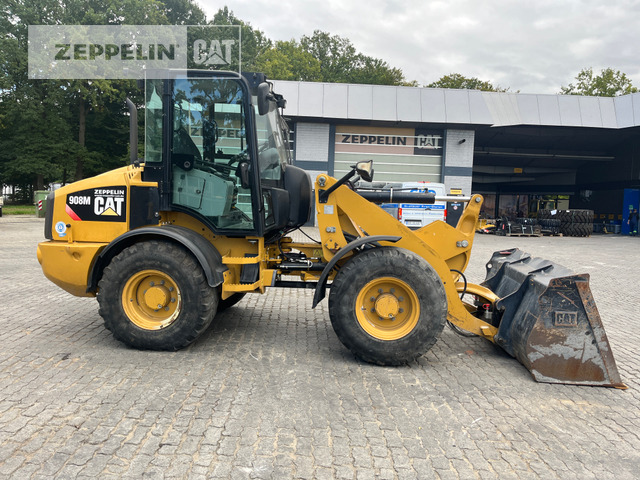 Cat 908M - Utovarivač na kotačima: slika Cat 908M - Utovarivač na kotačima Cat 908M - Utovarivač na kotačima: slika Cat 908M - Utovarivač na kotačima