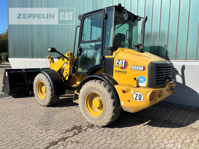 Cat 908M - Utovarivač na kotačima: slika Cat 908M - Utovarivač na kotačima Cat 908M - Utovarivač na kotačima: slika Cat 908M - Utovarivač na kotačima