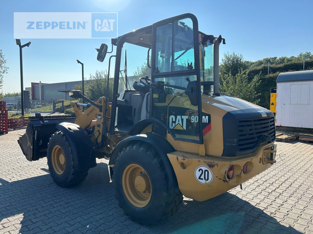 Cat 908M - Utovarivač na kotačima: slika Cat 908M - Utovarivač na kotačima Cat 908M - Utovarivač na kotačima: slika Cat 908M - Utovarivač na kotačima