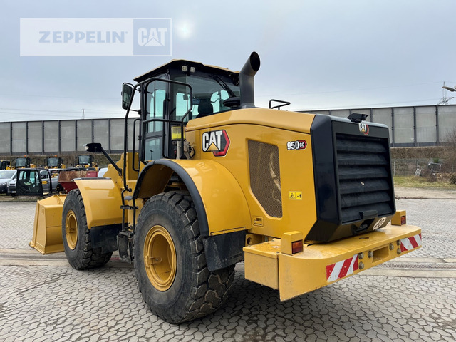 Cat 950GC - Utovarivač na kotačima: slika Cat 950GC - Utovarivač na kotačima Cat 950GC - Utovarivač na kotačima: slika Cat 950GC - Utovarivač na kotačima