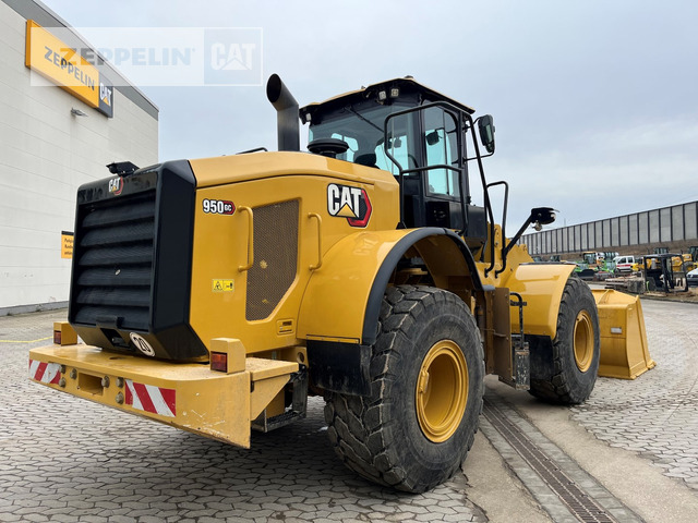 Cat 950GC - Utovarivač na kotačima: slika Cat 950GC - Utovarivač na kotačima Cat 950GC - Utovarivač na kotačima: slika Cat 950GC - Utovarivač na kotačima