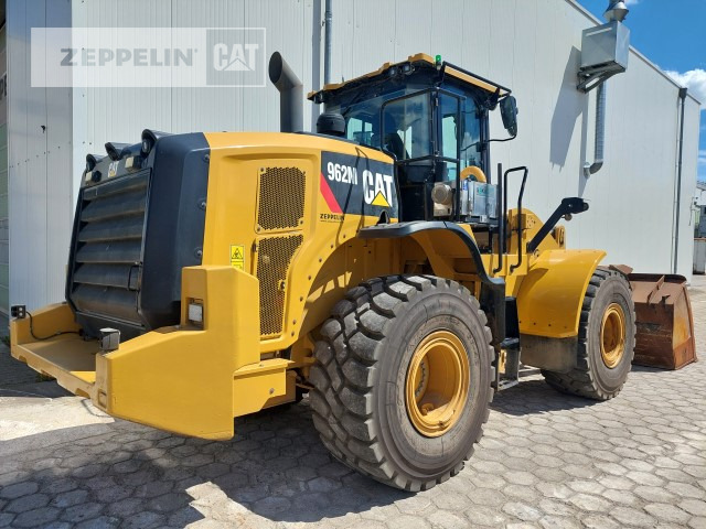 Cat 962M - Utovarivač na kotačima: slika Cat 962M - Utovarivač na kotačima Cat 962M - Utovarivač na kotačima: slika Cat 962M - Utovarivač na kotačima