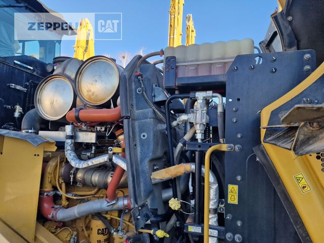 Zakup Cat 966M Cat 966M: slika Zakup Cat 966M Cat 966M
