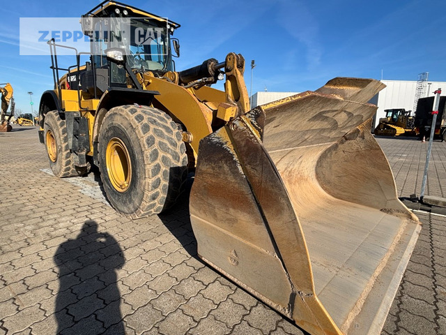 Cat 966M - Utovarivač na kotačima: slika Cat 966M - Utovarivač na kotačima Cat 966M - Utovarivač na kotačima: slika Cat 966M - Utovarivač na kotačima