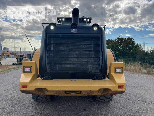 Cat 966M - Utovarivač na kotačima: slika Cat 966M - Utovarivač na kotačima Cat 966M - Utovarivač na kotačima: slika Cat 966M - Utovarivač na kotačima