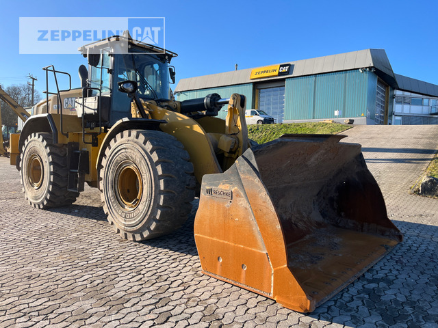 Cat 972 - Utovarivač na kotačima: slika Cat 972 - Utovarivač na kotačima Cat 972 - Utovarivač na kotačima: slika Cat 972 - Utovarivač na kotačima