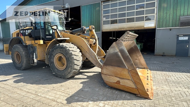 Cat 972MXE - Utovarivač na kotačima: slika Cat 972MXE - Utovarivač na kotačima Cat 972MXE - Utovarivač na kotačima: slika Cat 972MXE - Utovarivač na kotačima