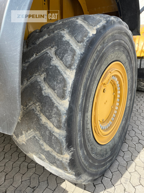 Zakup Cat 982M Cat 982M: slika Zakup Cat 982M Cat 982M