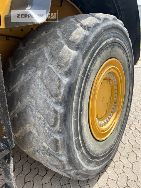 Zakup Cat 982M Cat 982M: slika Zakup Cat 982M Cat 982M