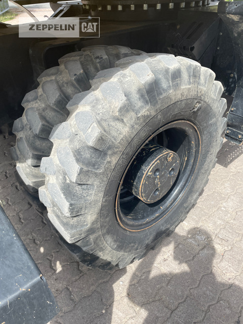 Bager na kotačima Cat M316-07A: slika Bager na kotačima Cat M316-07A