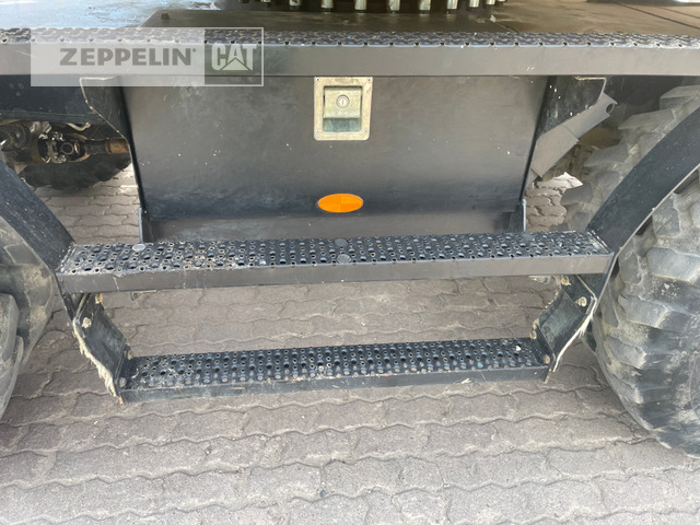 Bager na kotačima Cat M316-07A: slika Bager na kotačima Cat M316-07A