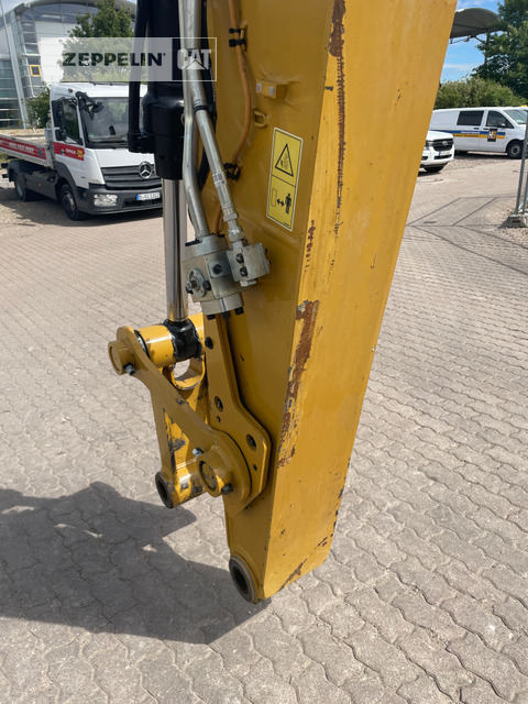 Bager na kotačima Cat M316-07A: slika Bager na kotačima Cat M316-07A