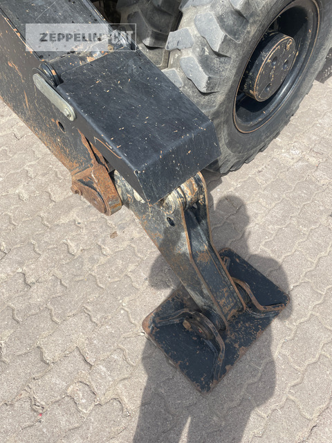 Bager na kotačima Cat M316-07A: slika Bager na kotačima Cat M316-07A