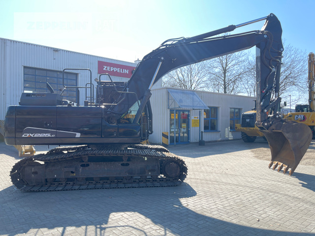 Doosan DX225LC-5 - Bager gusjeničar: slika Doosan DX225LC-5 - Bager gusjeničar Doosan DX225LC-5 - Bager gusjeničar: slika Doosan DX225LC-5 - Bager gusjeničar