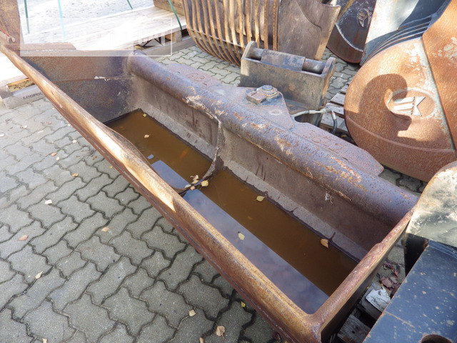 Komponenten Prim.-Prod Komponent - Korpa za bager: slika Komponenten Prim.-Prod Komponent - Korpa za bager Komponenten Prim.-Prod Komponent - Korpa za bager: slika Komponenten Prim.-Prod Komponent - Korpa za bager