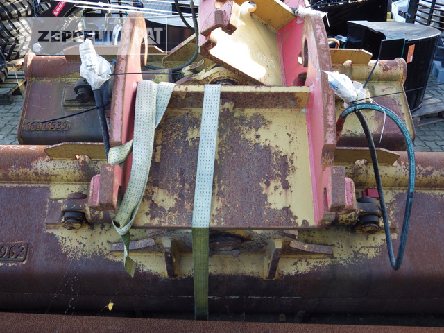 Komponenten Prim.-Prod Komponent - Korpa za bager: slika Komponenten Prim.-Prod Komponent - Korpa za bager Komponenten Prim.-Prod Komponent - Korpa za bager: slika Komponenten Prim.-Prod Komponent - Korpa za bager