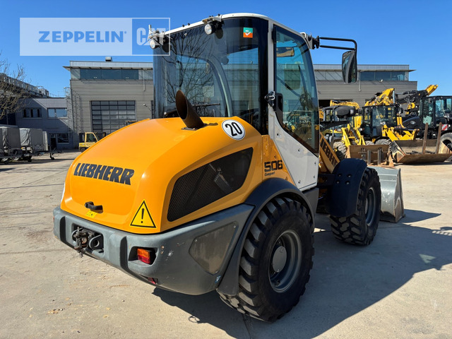 Liebherr L506 - Utovarivač na kotačima: slika Liebherr L506 - Utovarivač na kotačima Liebherr L506 - Utovarivač na kotačima: slika Liebherr L506 - Utovarivač na kotačima