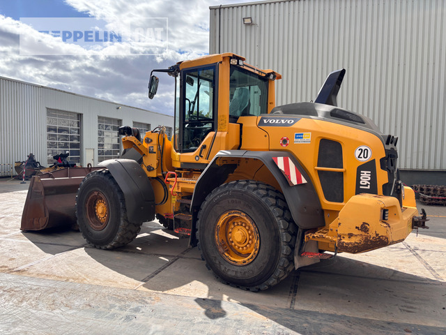 Volvo L90 - Utovarivač na kotačima: slika Volvo L90 - Utovarivač na kotačima Volvo L90 - Utovarivač na kotačima: slika Volvo L90 - Utovarivač na kotačima