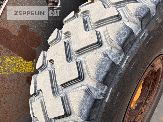 Volvo L90 - Utovarivač na kotačima: slika Volvo L90 - Utovarivač na kotačima Volvo L90 - Utovarivač na kotačima: slika Volvo L90 - Utovarivač na kotačima